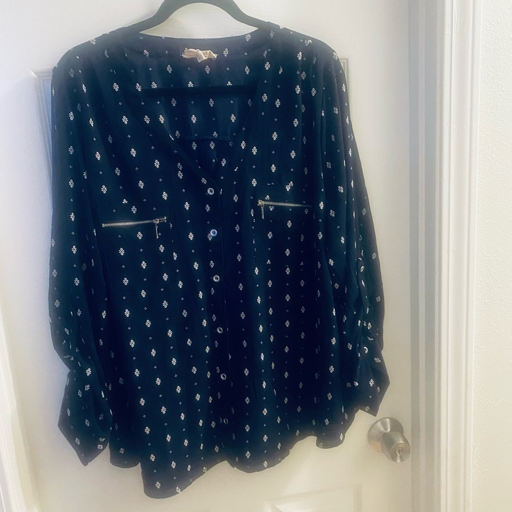 Womens Plus size quarter length tunic style blouse
